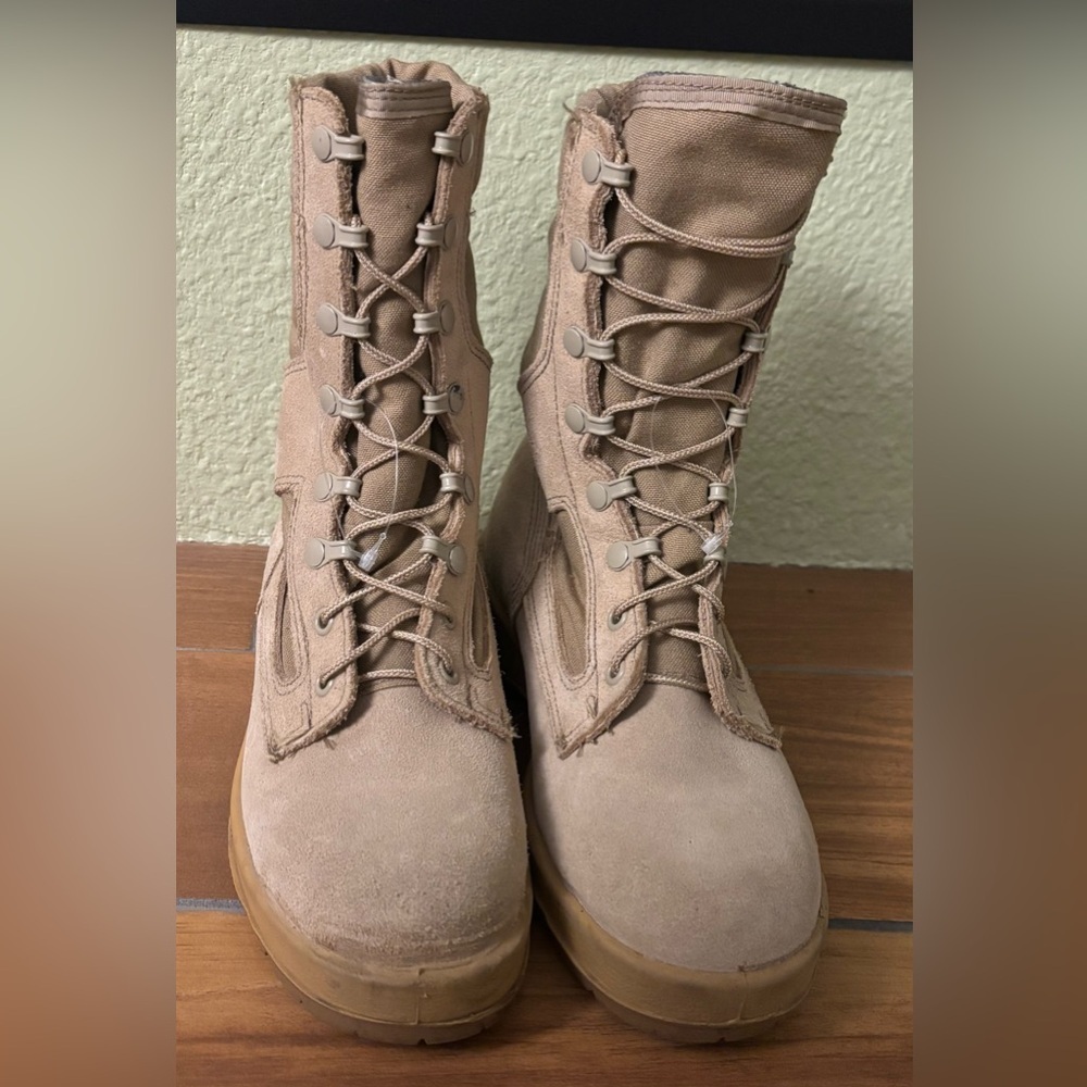 Wellco Deseret Tan HOT WEATHER FLAME RESISTANT VIBRAM SOLE COMBAT BOOT Size 5.5 - Picture 4 of 9